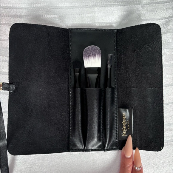 YSL MINI TRAVEL BRUSH SET - Picture 3 of 4